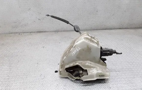 Volkswagen Golf V Rear door lock 7L0839016