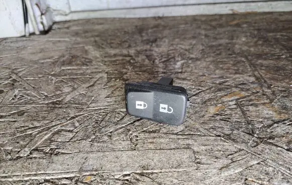 Volvo S40 Central locking switch button 30669958 30669957