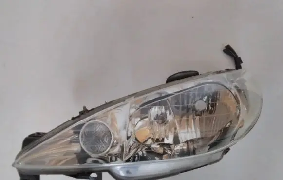 Peugeot 206 Headlight/headlamp 9660535680 89901056 0505402A011