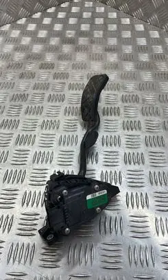 Audi A4 S4 B7 8E 8H Accelerator throttle pedal 8E2721523E