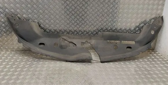 Toyota Verso Radiator trim 532890F030 531400F010
