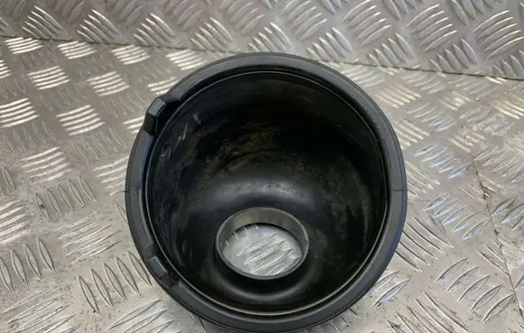 Volvo XC90 Fuel tank cap trim 9141411