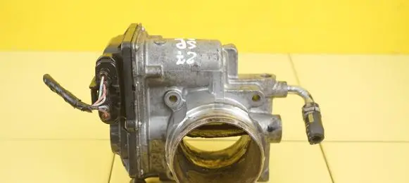 Mazda 6 Throttle body valve SH01136B0 SH01