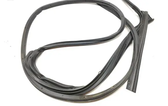 Nissan Navara D23 Rubber seal rear door 