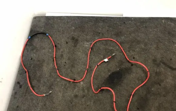 Mercedes-Benz E W212 Positive cable (battery) A2124403938