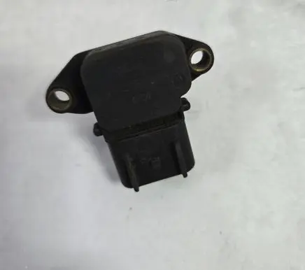 Volkswagen Golf IV Air pressure sensor 4S7Q9F479AA 4F04