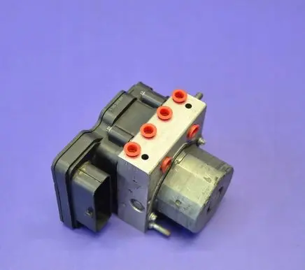 Suzuki SX4 S-Cross ABS Pump 0265956193 0265243868 5611061ME0