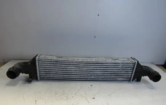Mercedes-Benz C W204 Intercooler radiator A2045000200 2045000200