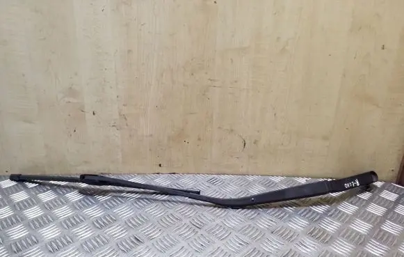 Mazda 6 Front wiper blade arm