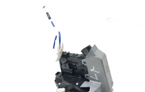 KIA Sportage Rear door lock 81410-R2000