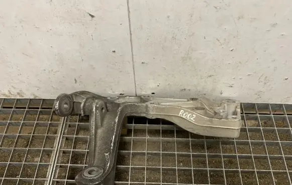 Volkswagen Golf VI Front lower control arm/wishbone 1K0199296E 1K0199296