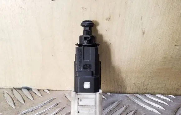 Renault Laguna II Brake pedal sensor switch 8200276361B