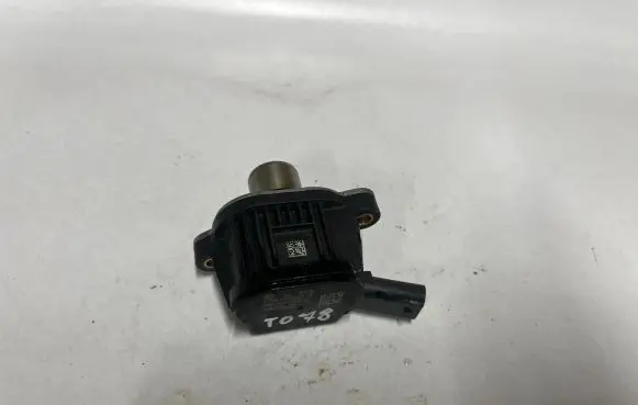 Seat Leon (5F) Electromagnetic valve 04E906048A