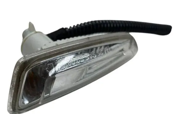 Opel Astra J Front fender indicator light 13273103
