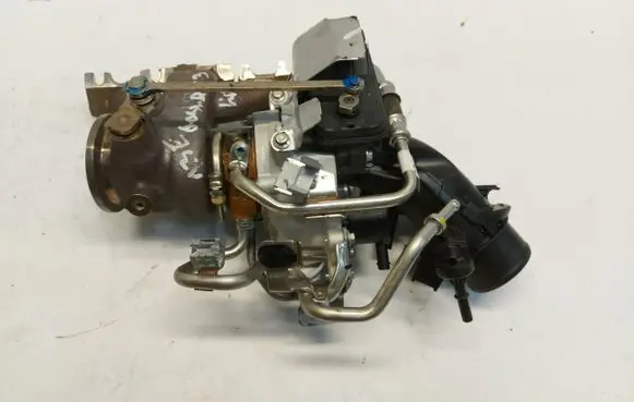 Nissan Qashqai J12 Turbo 144101912R