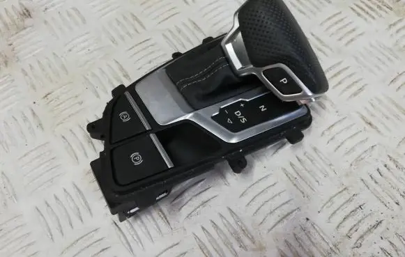 Audi A5 Gear shifter surround trim plastic 8W2713111C 1224889 098010