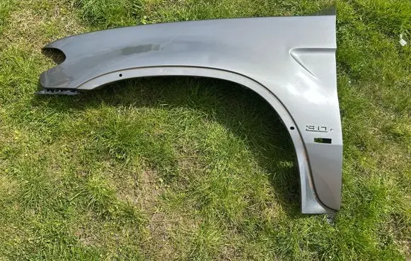 BMW X5 E53 Fender 