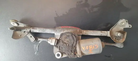 Toyota Yaris Front wiper linkage 85110-0D020
