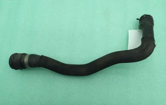 BMW 5 F10 F11 Engine coolant pipe/hose 11537843266 7843266