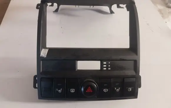 KIA Sorento Center console 847603E100