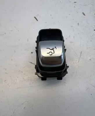 Mercedes-Benz S W222 Tailgate opening switch A2229051604 132359051