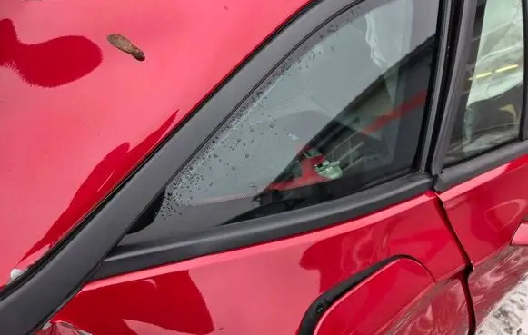 Opel Astra K Side middle window/glass 