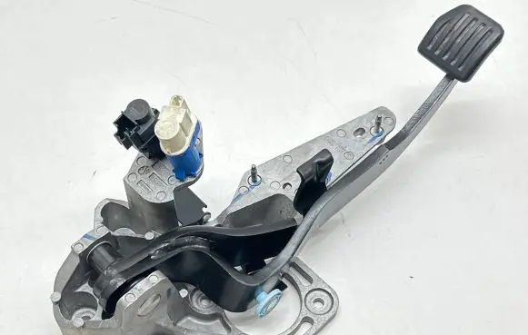 Land Rover Range Rover Evoque L538 Brake pedal 282213B
