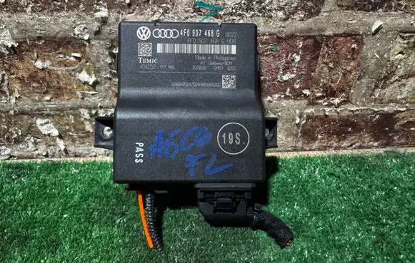 Audi A6 S6 C6 4F Gateway control module 4F0907468G 404252 04252