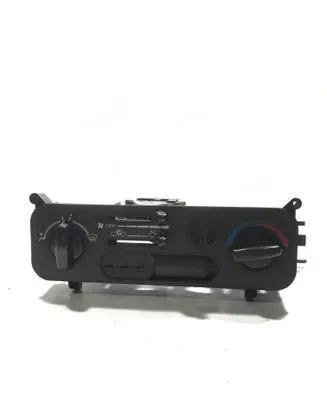 Mitsubishi L200 Climate control unit MR167502