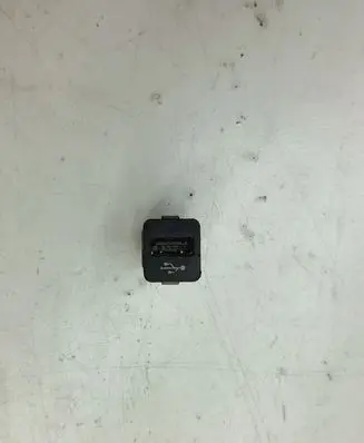 BMW 7 F01 F02 F03 F04 USB socket connector 9167196