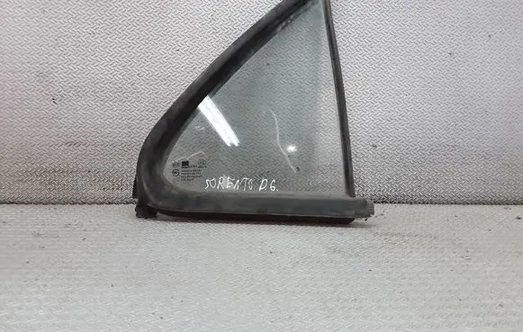 KIA Sorento Rear vent window glass 