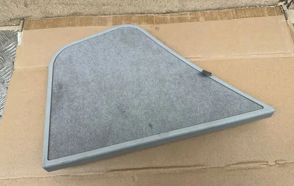 Toyota Prius (XW30) Trunk/boot lower side trim panel 5841847070