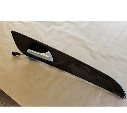 Mercedes-Benz GL X166 Front door interior handle A1667600661