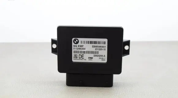 BMW 5 F10 F11 Rear brake EMF control unit/module 32620264