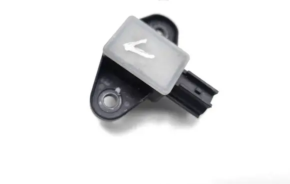 Volkswagen Tiguan Airbag deployment crash/impact sensor 33150203