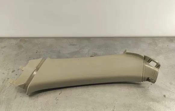 Volvo XC60 (C) pillar trim 31479013