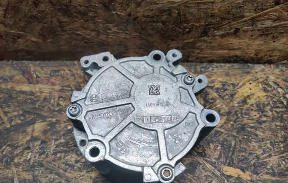 Seat Leon (5F) Vacuum pump 06K145100AE