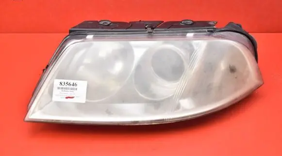 Volkswagen PASSAT B5.5 Headlight/headlamp 3b0941015an