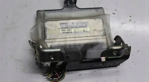 Toyota Corolla E120 E130 Engine control unit/module 02B11