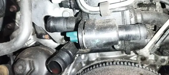 Ford C-MAX II Engine coolant pipe/hose 