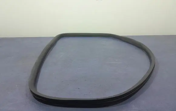 Volvo XC60 Front door rubber seal 