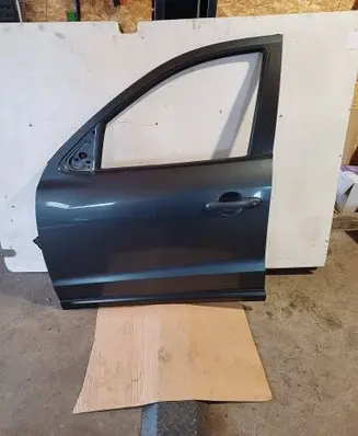 Hyundai Santa Fe Front door