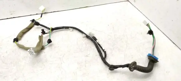 Suzuki SX4 S-Cross Front door wiring loom 3675161MA0