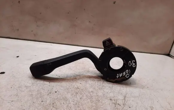 Volkswagen PASSAT B3 Indicator stalk SWFKLS92