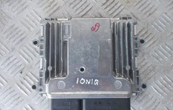 Hyundai Ioniq Engine control unit/module ECU 3910103HV8 391A103HV8