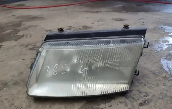 Volkswagen PASSAT B5 Headlight/headlamp