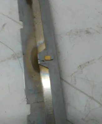 Rear bumper trim bar molding