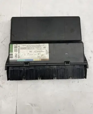 Ford Mondeo Mk III Central body control module D93049