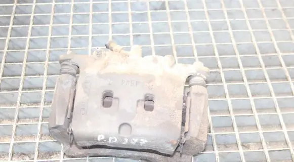 Nissan X-Trail T32 Front brake caliper