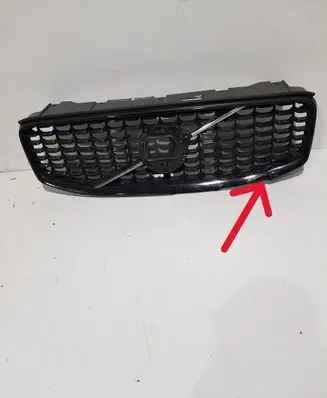Volvo XC90 Front bumper upper radiator grill 312133812